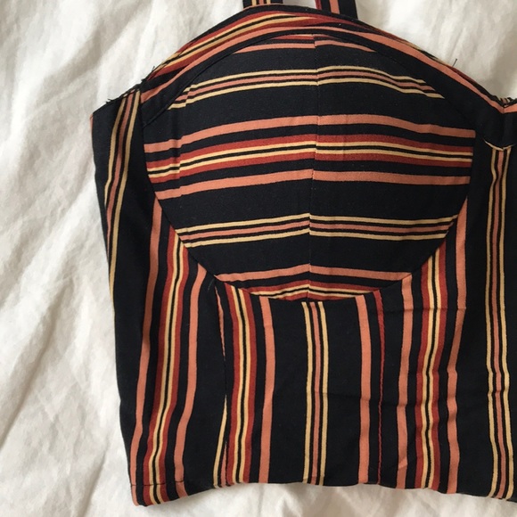 Striped Crop Top - Picture 2 of 6